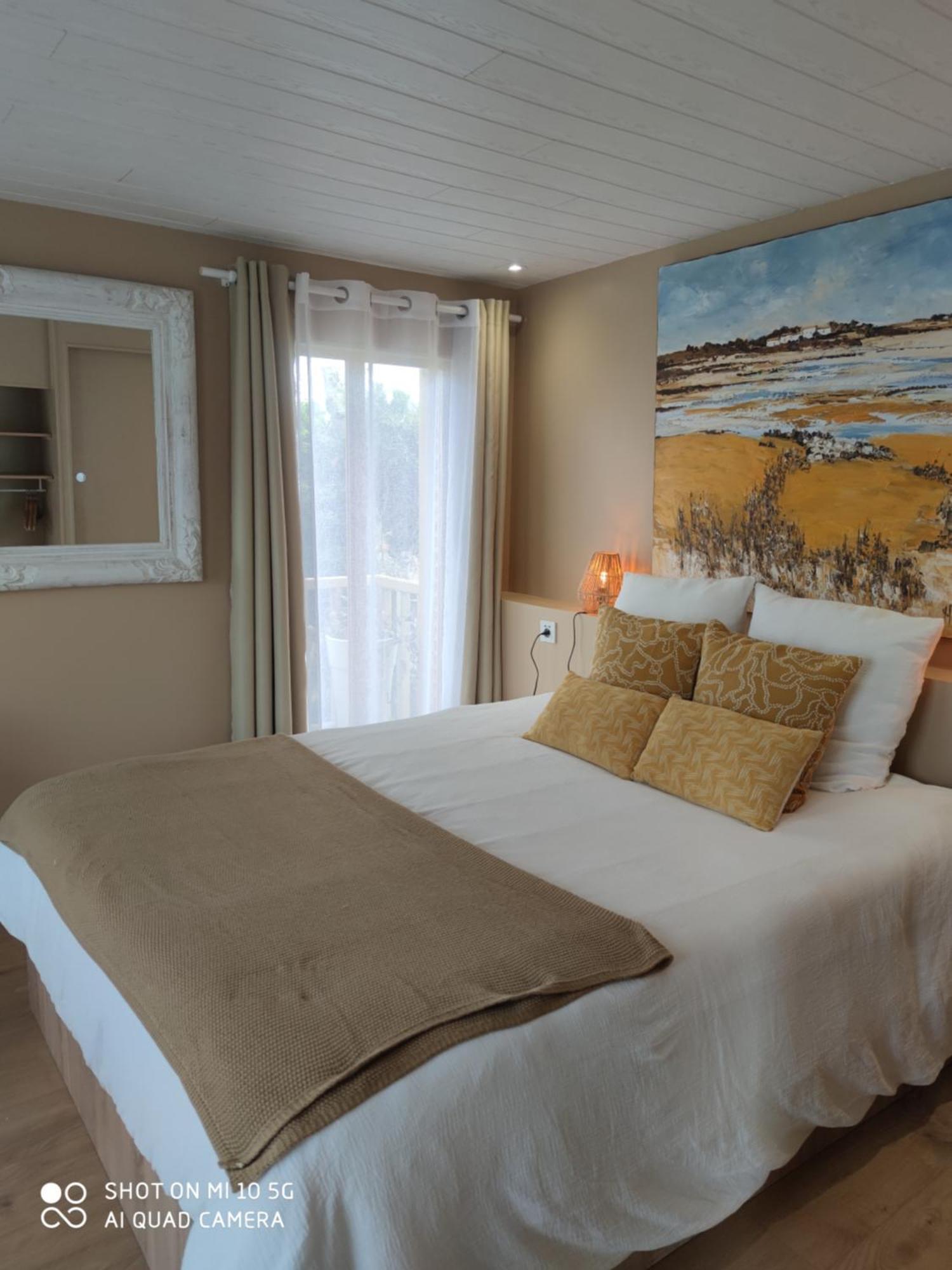 Reves & Riviere Bed & Breakfast エクステリア 写真